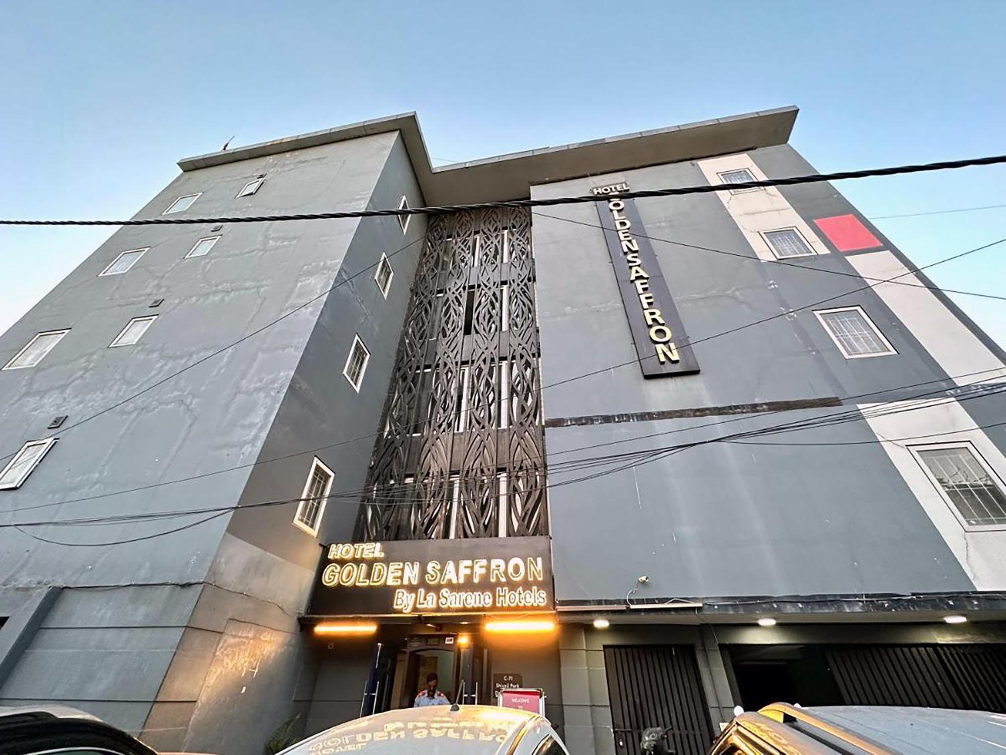 Hotel Golden Saffron By Qotel-Punjabi Bagh New Delhi Exterior photo